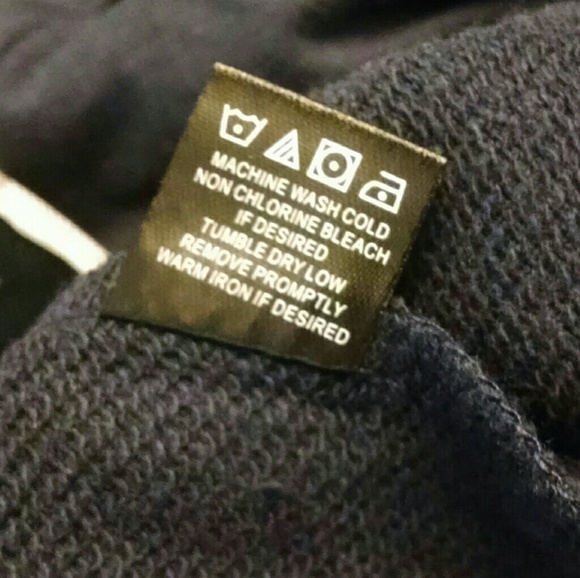 Cropped Seattle Seahawks Pullover Sweatshirt - Picture 4 of 5